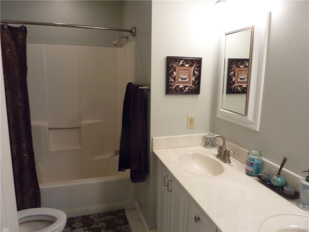 7217 Mountain Trl, Dayton, OH 45459 photo 16