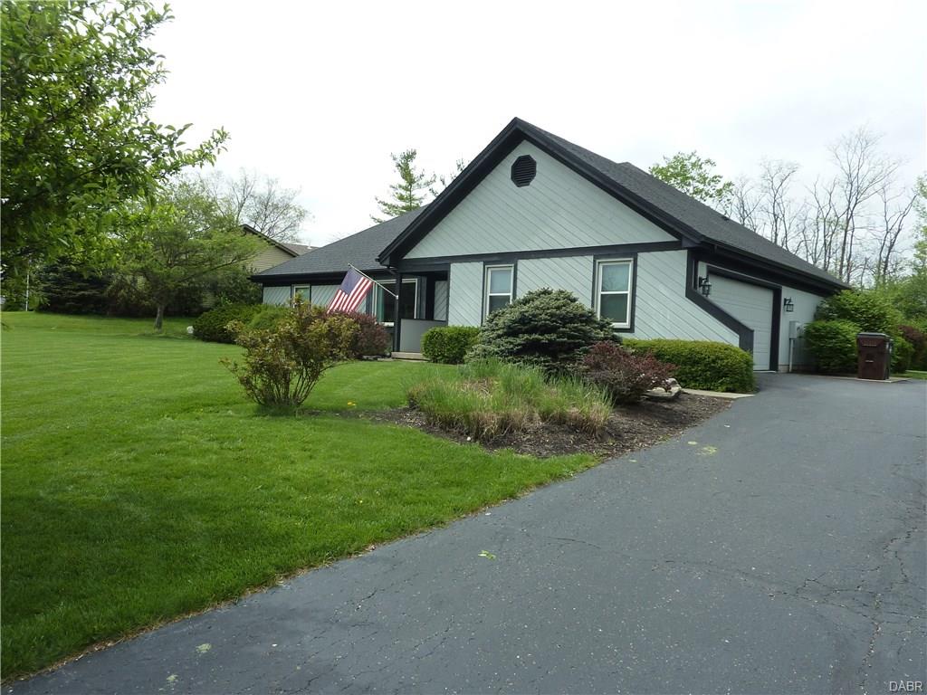 7217 Mountain Trl, Dayton, OH 45459 photo 2
