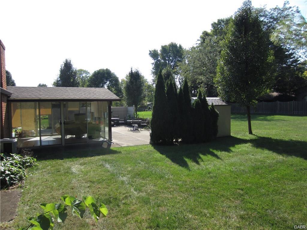 5934 Overbrooke Rd, Centerville, OH 45440 photo 3