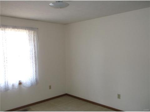 4242 Midfield St, Springfield, OH 45503 photo 10
