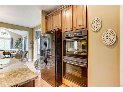 10916 Cobble Brook Dr, Dayton, OH 45458 photo 16