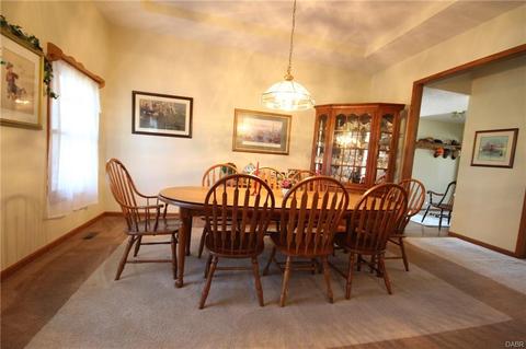 3854 Malaga Cir, Springfield, OH 45502 photo 13