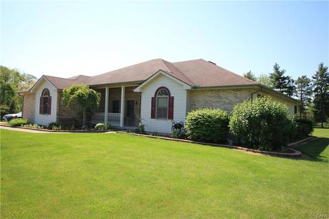 3854 Malaga Cir, Springfield, OH 45502 photo 1