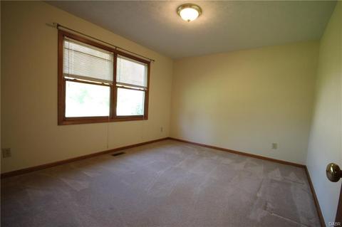 3854 Malaga Cir, Springfield, OH 45502 photo 22