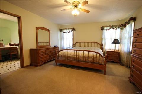 3854 Malaga Cir, Springfield, OH 45502 photo 17