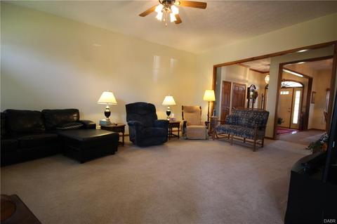 3854 Malaga Cir, Springfield, OH 45502 photo 15
