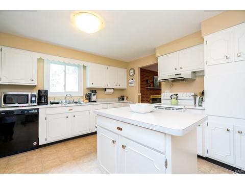 51 Glencroft Pl, Dayton, OH 45459 photo 2