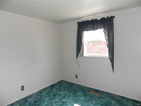 6554 Pine Ridge Ave, Enon Vlg, OH 45323 photo 13