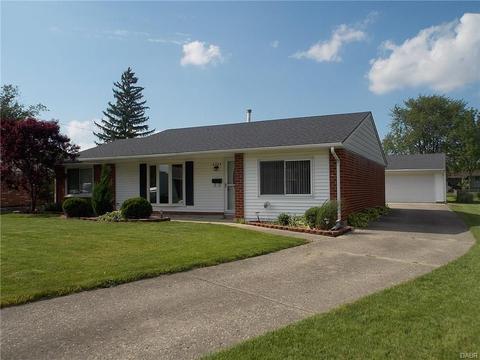 6554 Pine Ridge Ave, Enon Vlg, OH 45323 photo 2