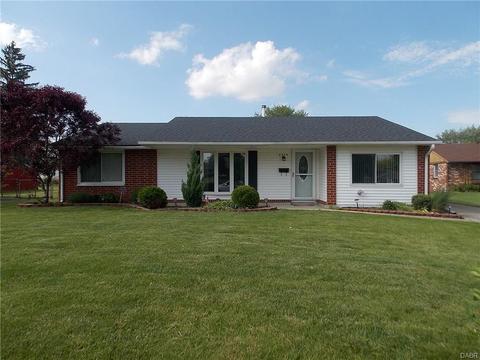 6554 Pine Ridge Ave, Enon Vlg, OH 45323 photo 1