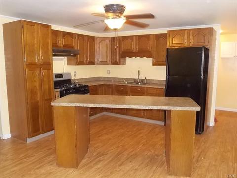 6554 Pine Ridge Ave, Enon Vlg, OH 45323 photo 3