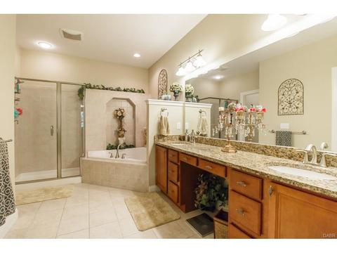 1774 Sandy Ct, Springboro, OH 45066 photo 21
