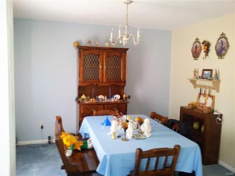 15 Davis Ave, Enon Vlg, OH 45323 photo 5