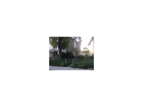 2015 Stapleton Ct, Dayton, OH 45404 photo 1