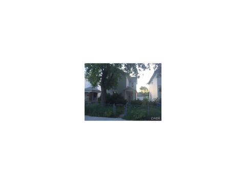 2015 Stapleton Ct, Dayton, OH 45404 photo 2