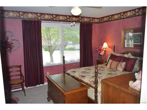 476 Ridgeview S, Springfield, OH 45504 photo 12