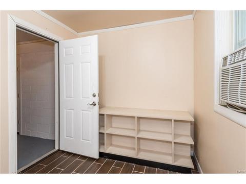 3013 E Dorothy Ln, Dayton, OH 45420 photo 17