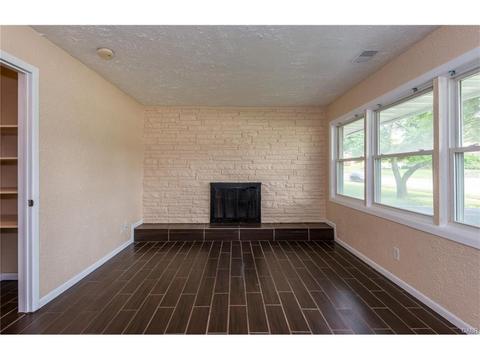 3013 E Dorothy Ln, Dayton, OH 45420 photo 6