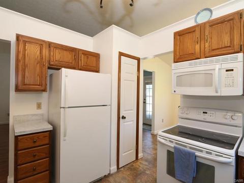 970 Willow Ct, Fairborn, OH 45324 photo 9