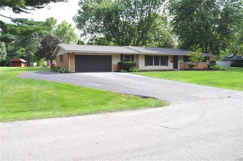 4165 Eckworth Dr, Bellbrook, OH 45305 photo 2