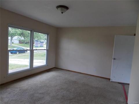 3116 Vineyard St, Springfield, OH 45503 photo 4