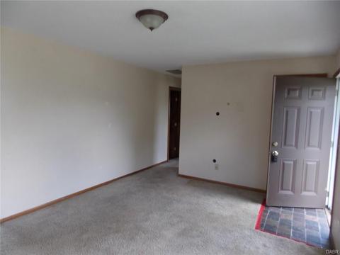 3116 Vineyard St, Springfield, OH 45503 photo 5