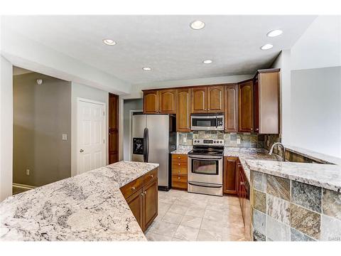 434 Stanton Dr, Springboro, OH 45066 photo 3