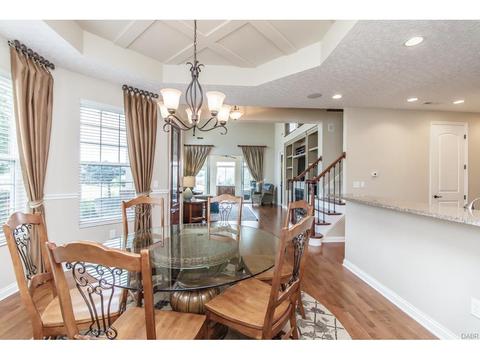 721 Mackenzie Ct, Dayton, OH 45458 photo 11