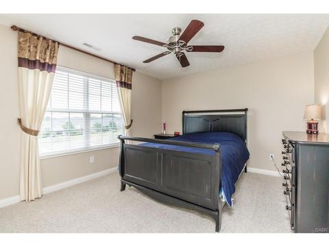 721 Mackenzie Ct, Dayton, OH 45458 photo 30