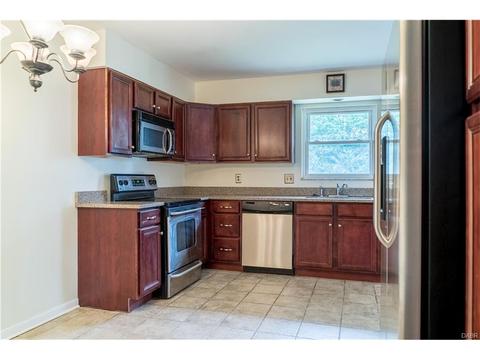 7545 Elbrook Ave, Cincinnati, OH 45237 photo 3