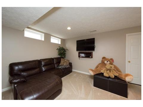 210 Kitty Hawk Dr, Springboro, OH 45066 photo 32