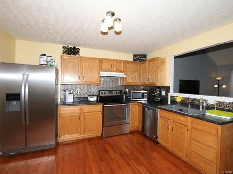 8906 Woolstone Ct, Maineville, OH 45039 photo 5