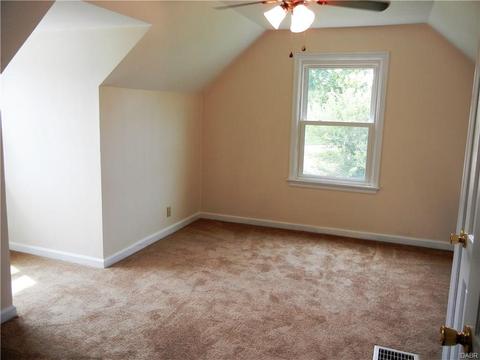 2143 E Bataan Dr, Dayton, OH 45420 photo 25