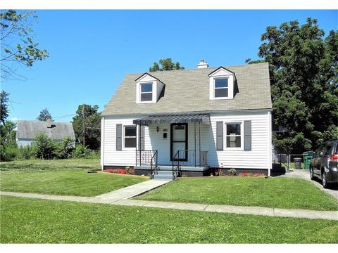 2143 E Bataan Dr, Dayton, OH 45420 photo 2