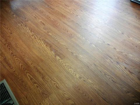 2143 E Bataan Dr, Dayton, OH 45420 photo 18