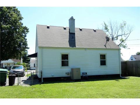 2143 E Bataan Dr, Dayton, OH 45420 photo 4
