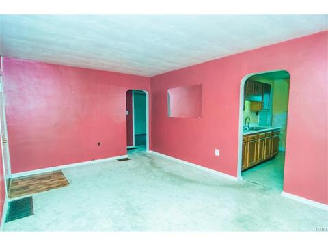 402 E South St, Gratis, OH 45330 photo 10