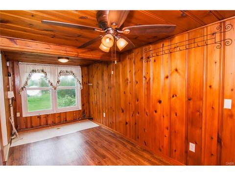 402 E South St, Gratis, OH 45330 photo 5