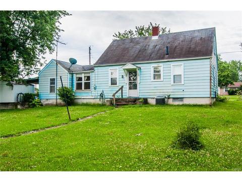 402 E South St, Gratis, OH 45330 photo 2