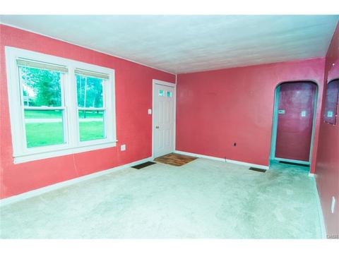 402 E South St, Gratis, OH 45330 photo 3