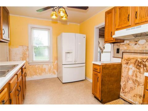 402 E South St, Gratis, OH 45330 photo 4