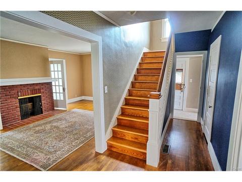 1129 W Dorothy Ln, Dayton, OH 45409 photo 2