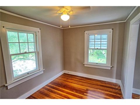 1129 W Dorothy Ln, Dayton, OH 45409 photo 21