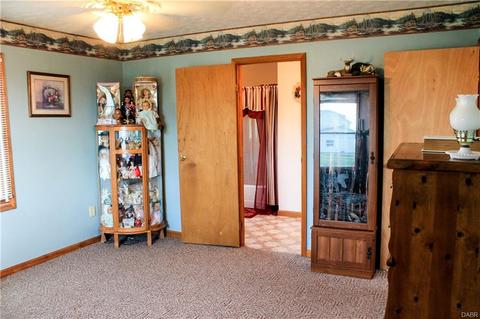618 Pansy Rd, Blanchester, OH 45107 photo 9
