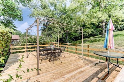 1051 Ambridge Rd, Dayton, OH 45459 photo 32