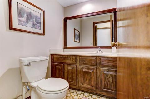 1051 Ambridge Rd, Dayton, OH 45459 photo 23