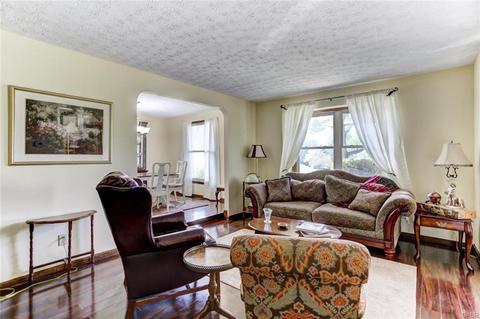 1051 Ambridge Rd, Dayton, OH 45459 photo 2
