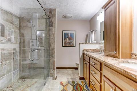 1051 Ambridge Rd, Dayton, OH 45459 photo 18