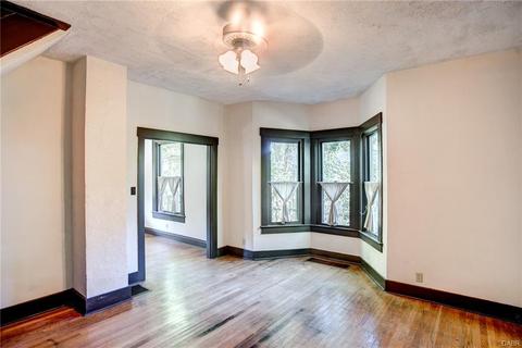 102 E Walnut St, Spring Valley Vlg, OH 45370 photo 5