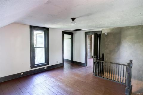 102 E Walnut St, Spring Valley Vlg, OH 45370 photo 16